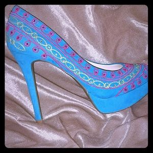 Gianni Bini Embroidered Heels